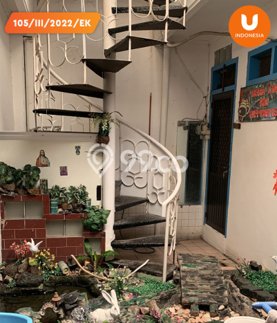 Jual Rumah Bagus Siap Huni LB 160m2 di Rungkut, Surabaya