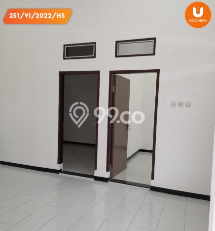 For Sale Rumah 4 Kamar Lokasi Ideal Bagus dan Strategis di Sukolilo